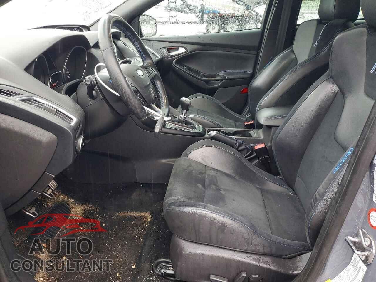 FORD FOCUS 2016 - WF0DP3TH2G4117577