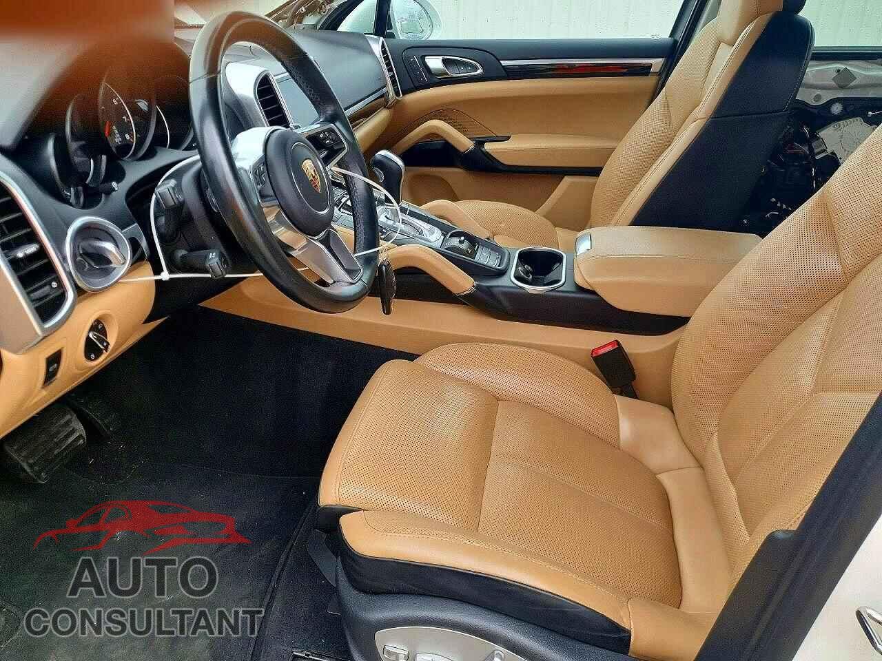 PORSCHE CAYENNE 2017 - WP1AA2A2XHKA91354