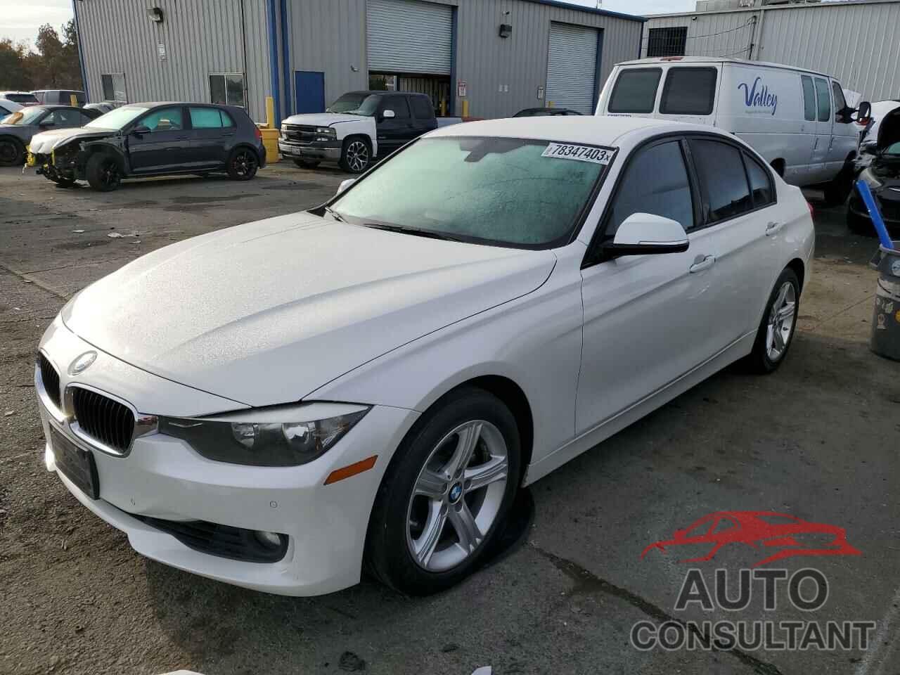 BMW 3 SERIES 2015 - WBA3C1C52FP851294