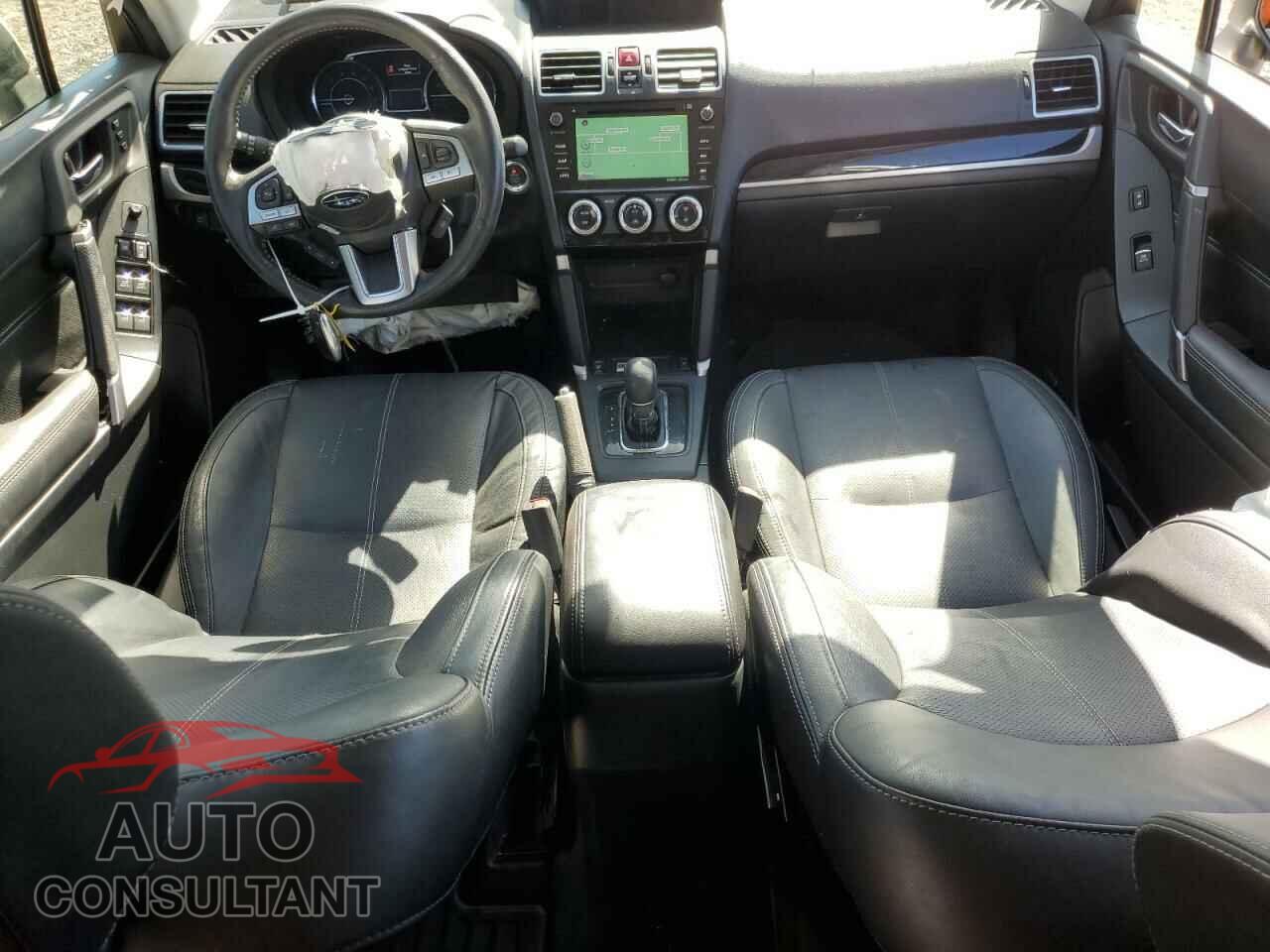 SUBARU FORESTER 2017 - JF2SJAWC4HH554203