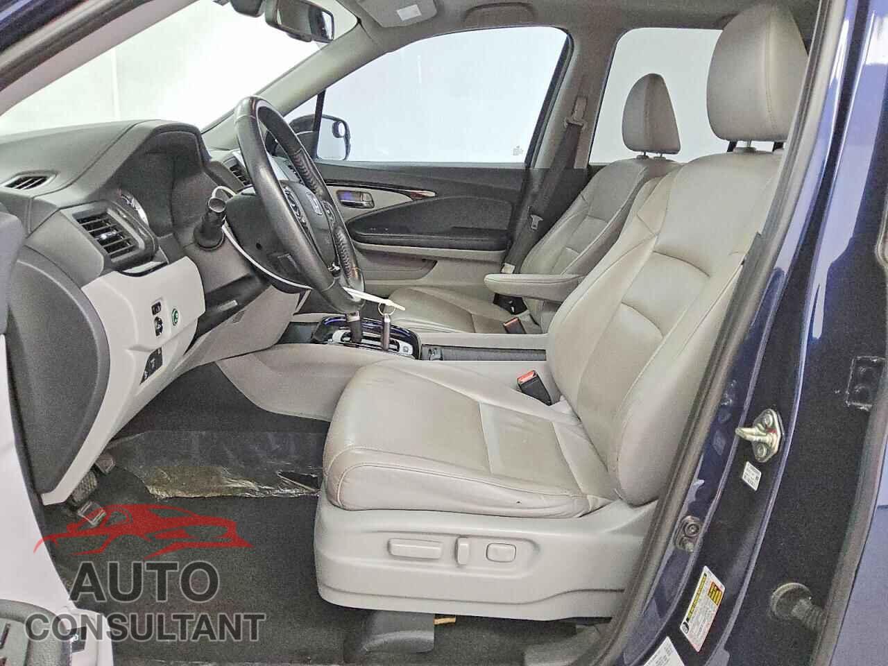 HONDA RIDGELINE 2017 - 5FPYK3F71HB024881