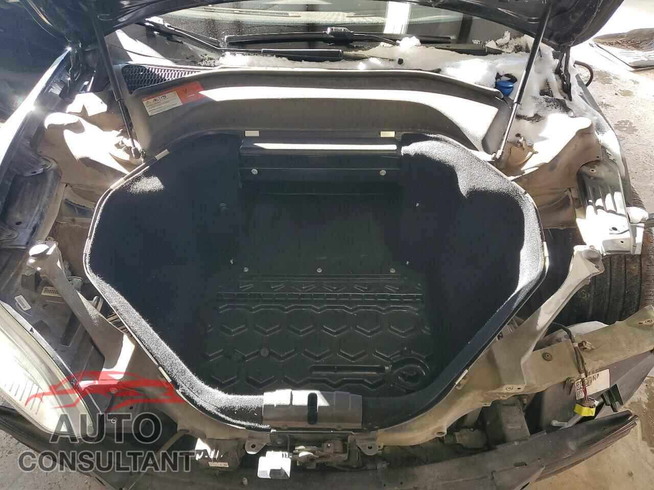 TESLA MODEL S 2015 - 5YJSA1E11FF116332