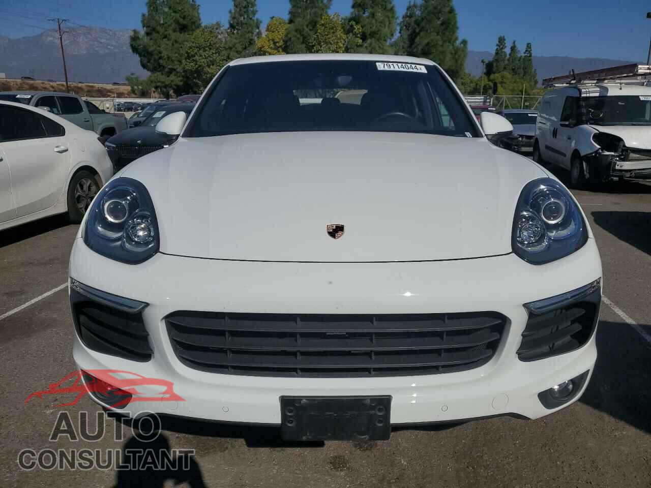 PORSCHE CAYENNE 2016 - WP1AA2A23GLA08159