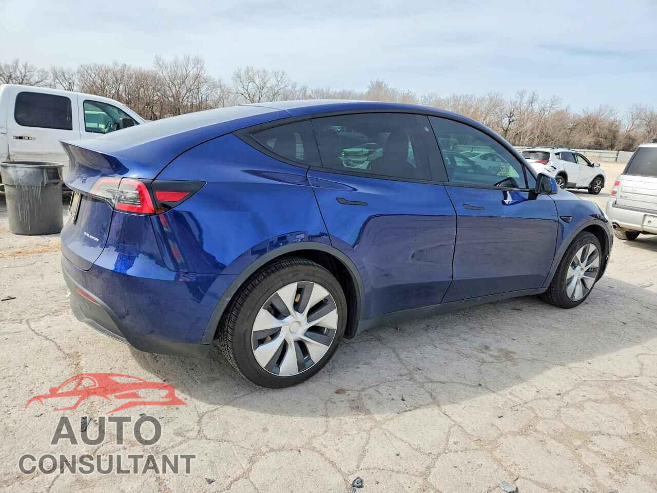 TESLA MODEL Y 2021 - 5YJYGDEEXMF061003