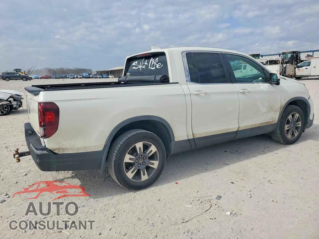 HONDA RIDGELINE 2017 - 5FPYK3F63HB034500