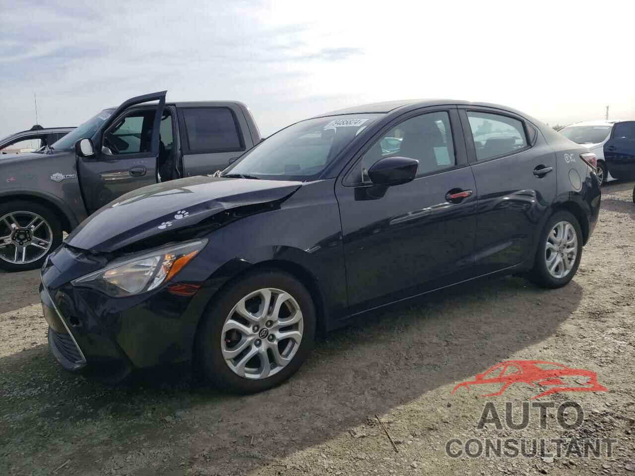 TOYOTA YARIS 2017 - 3MYDLBYV5HY158504