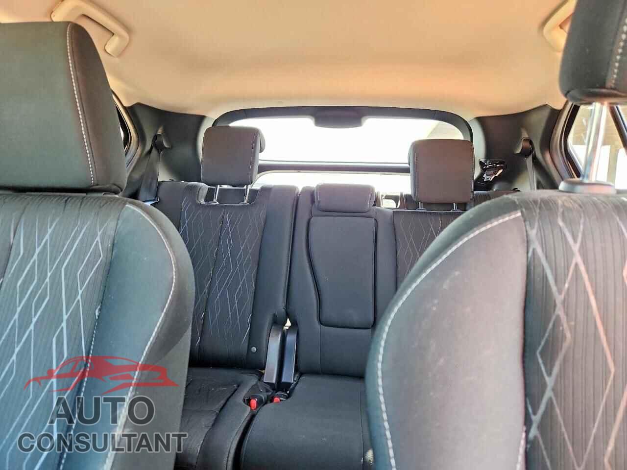 MITSUBISHI ECLIPSE CROSS 2018 - JA4AT5AA7JZ040728