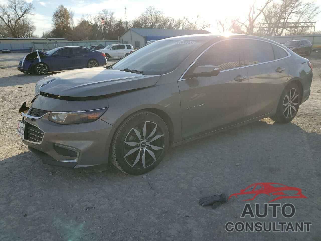 CHEVROLET MALIBU 2017 - 1G1ZE5ST9HF143611