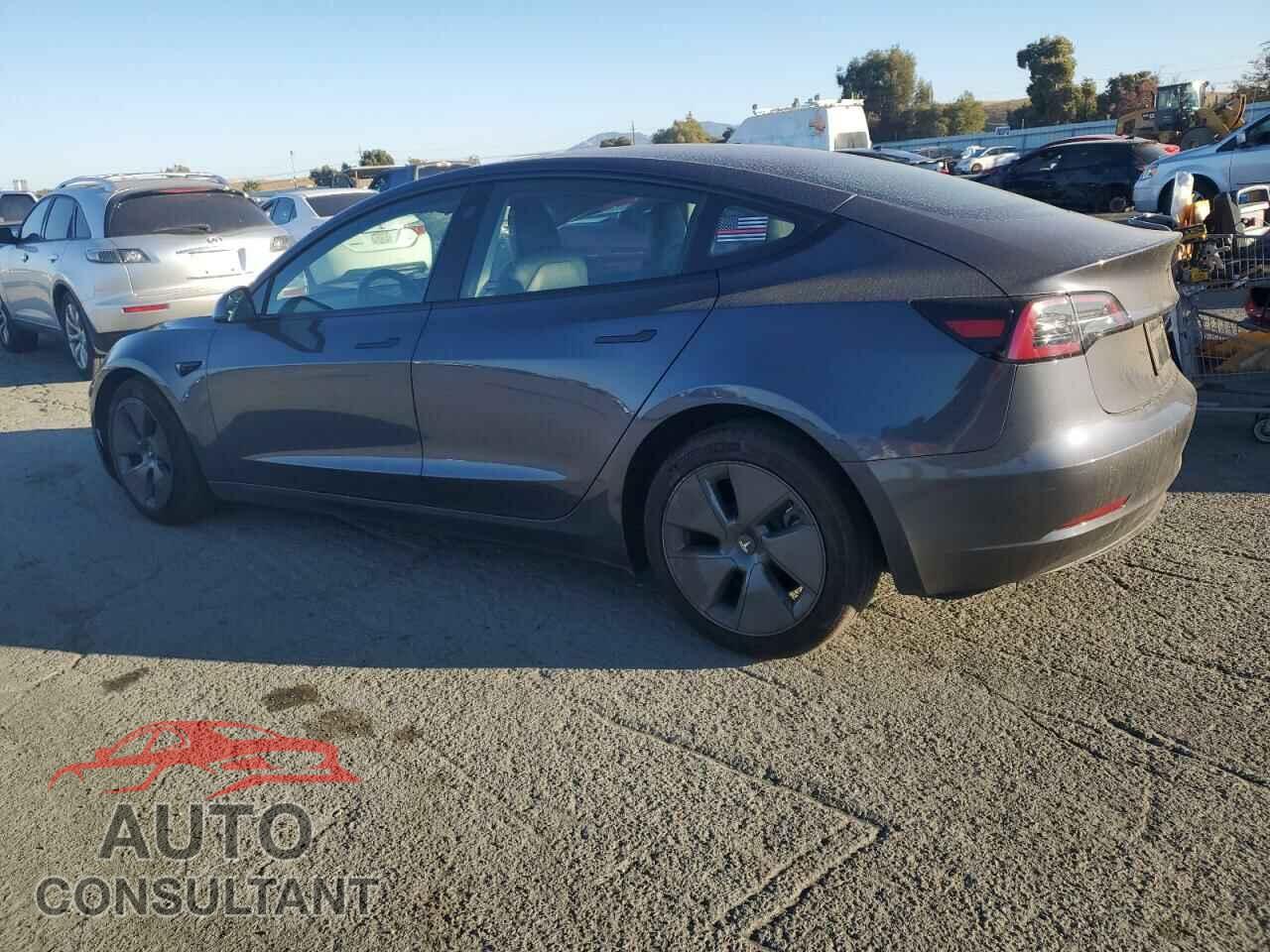 TESLA MODEL 3 2023 - 5YJ3E1EAXPF457352
