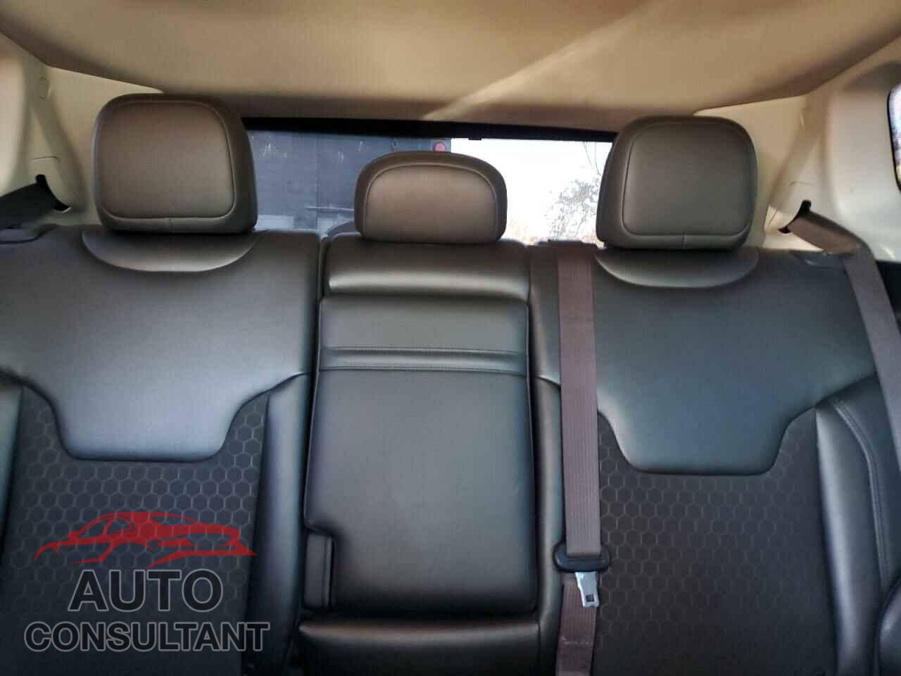 JEEP COMPASS 2019 - 3C4NJDBB9KT768557