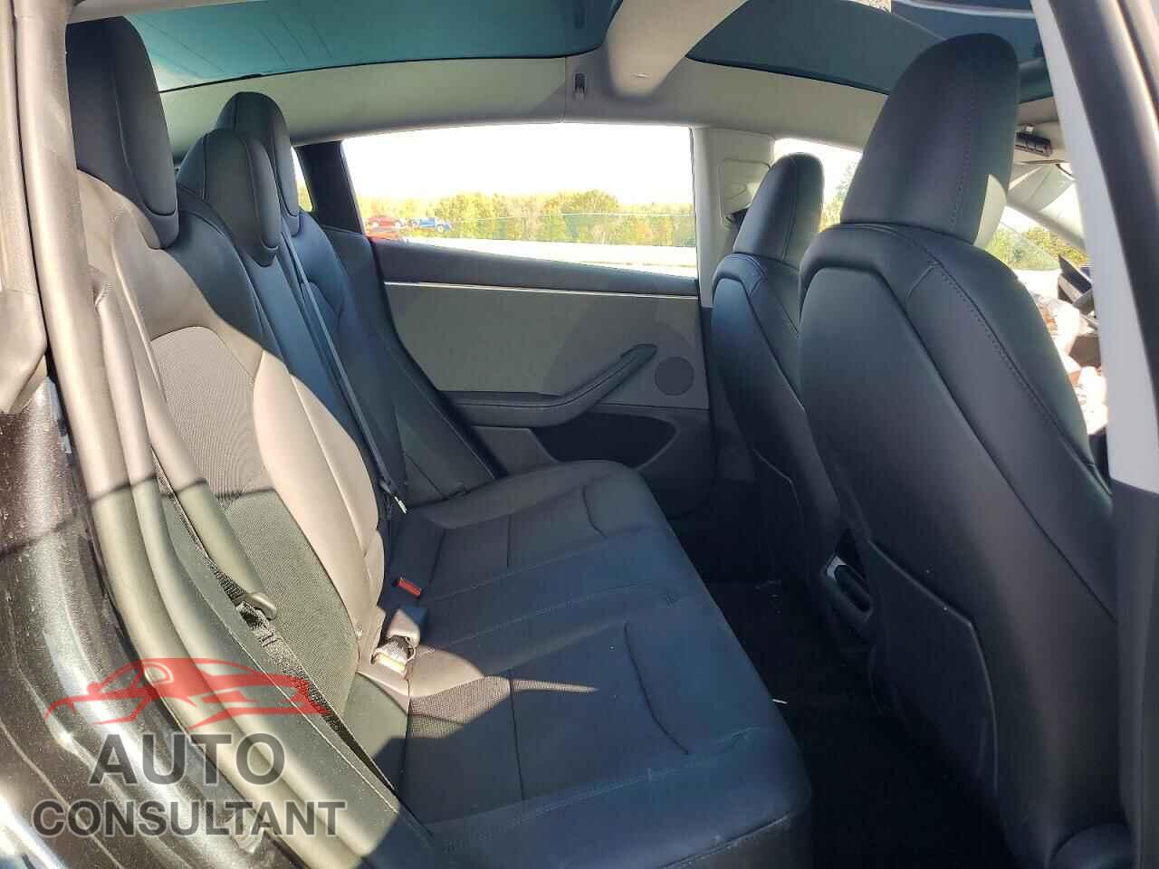 TESLA MODEL 3 2026 - 5YJ3E1EA6TF123961