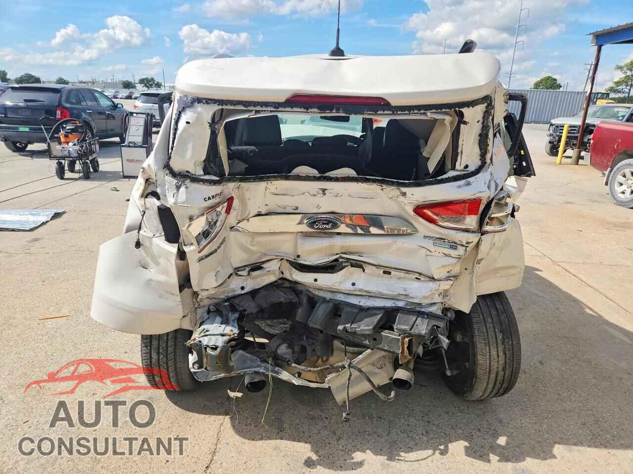 FORD ESCAPE 2015 - 1FMCU9J98FUC22012