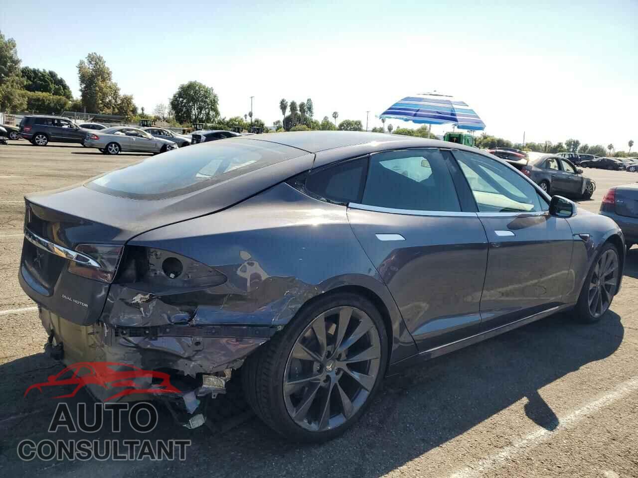 TESLA MODEL S 2021 - 5YJSA1E28MF425611