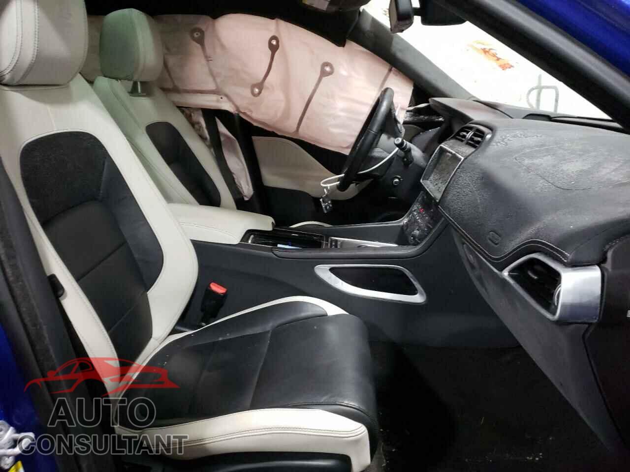 JAGUAR F-PACE 2018 - SADCM2FV8JA246701
