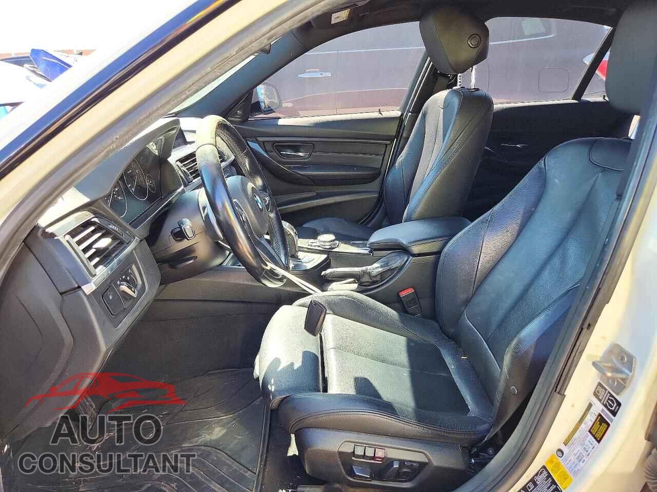 BMW 3 SERIES 2015 - WBA3B3C52FJ984347