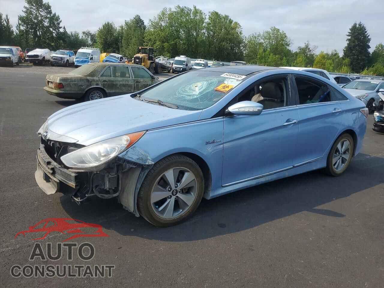 HYUNDAI SONATA 2012 - KMHEC4A45CA059920