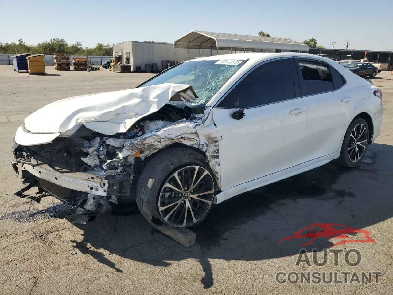 TOYOTA CAMRY 2018 - 4T1B11HK6JU110915