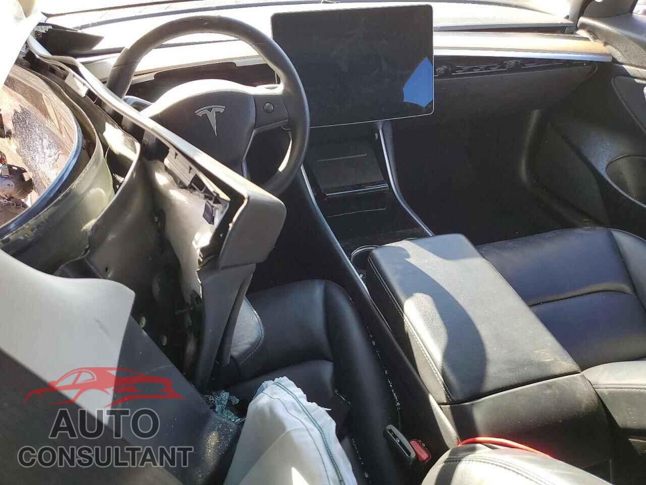 TESLA MODEL 3 2020 - 5YJ3E1EC3LF721202