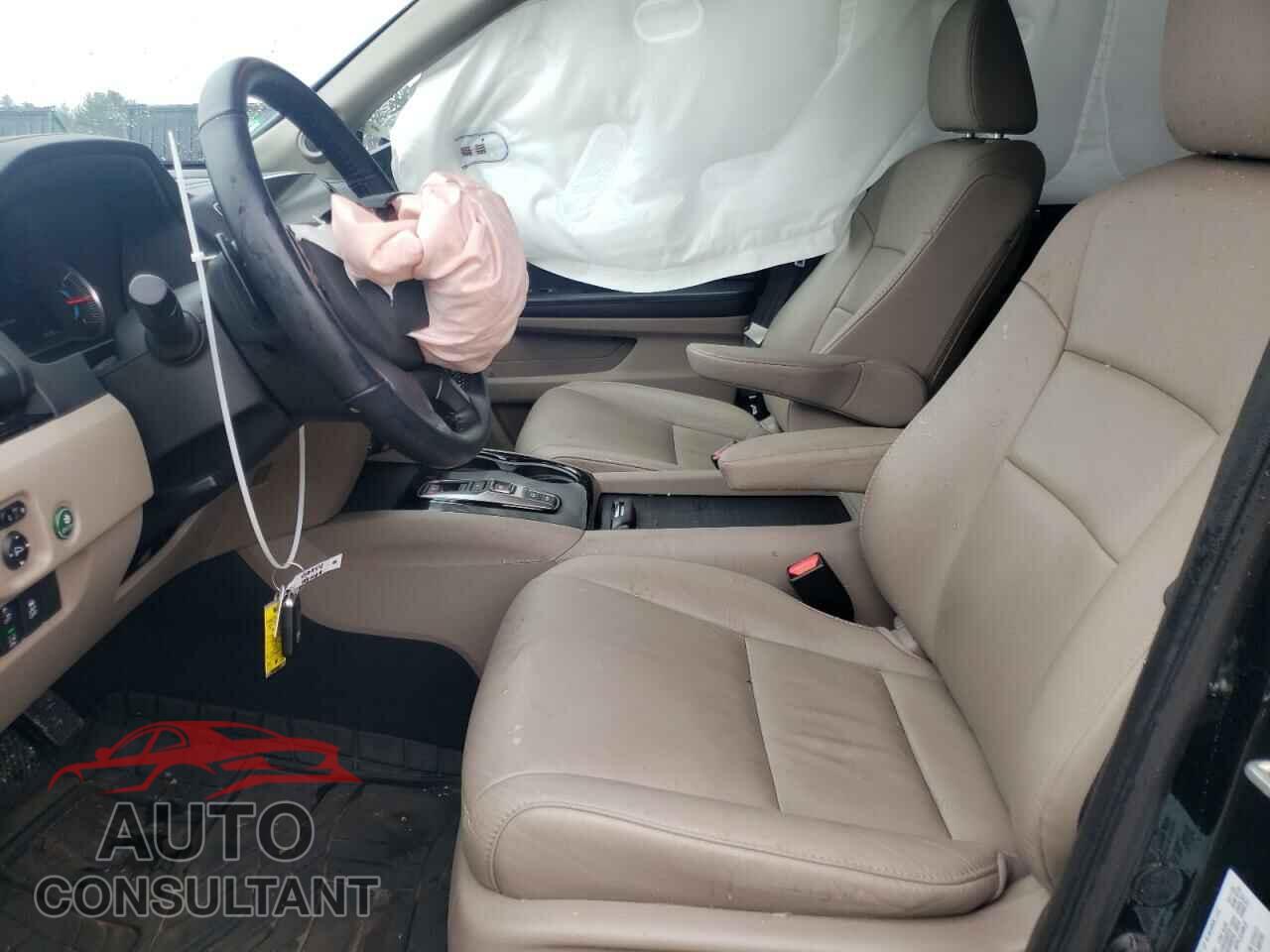 HONDA PILOT 2021 - 5FNYF6H91MB004556