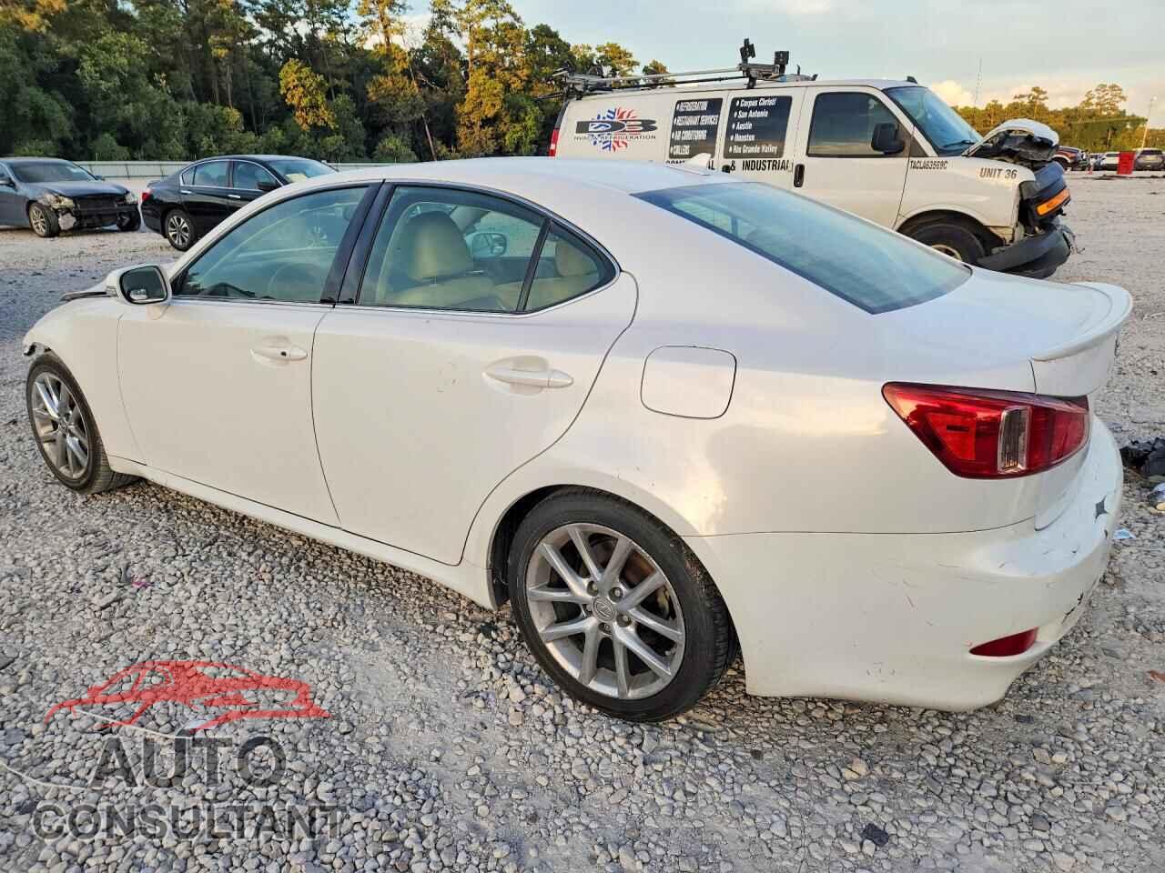 LEXUS IS 2012 - JTHBF5C23C5167329