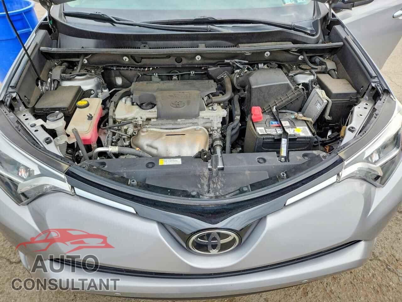 TOYOTA RAV4 2017 - 2T3DFREV5HW623484