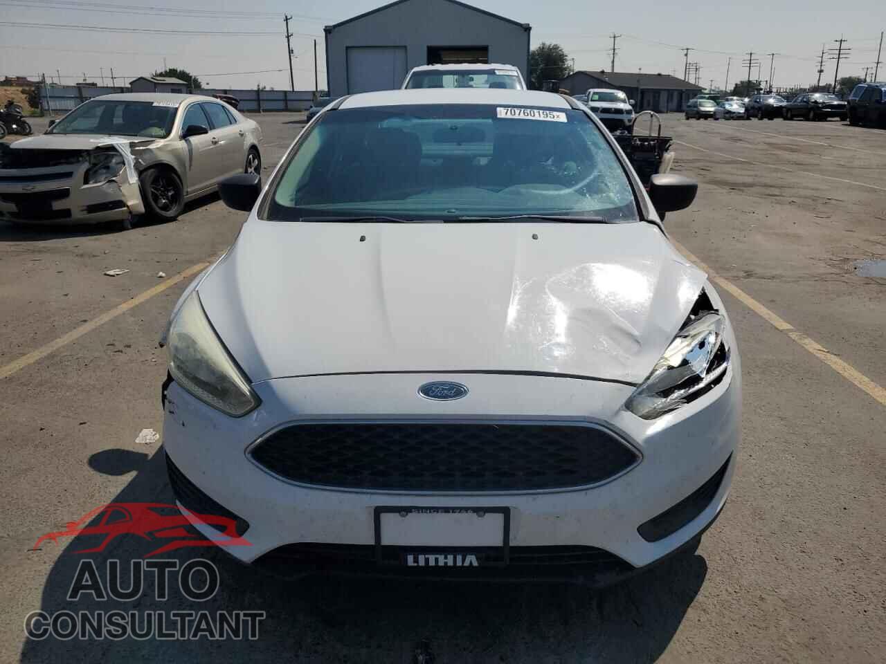 FORD FOCUS 2015 - 1FADP3E26FL342123