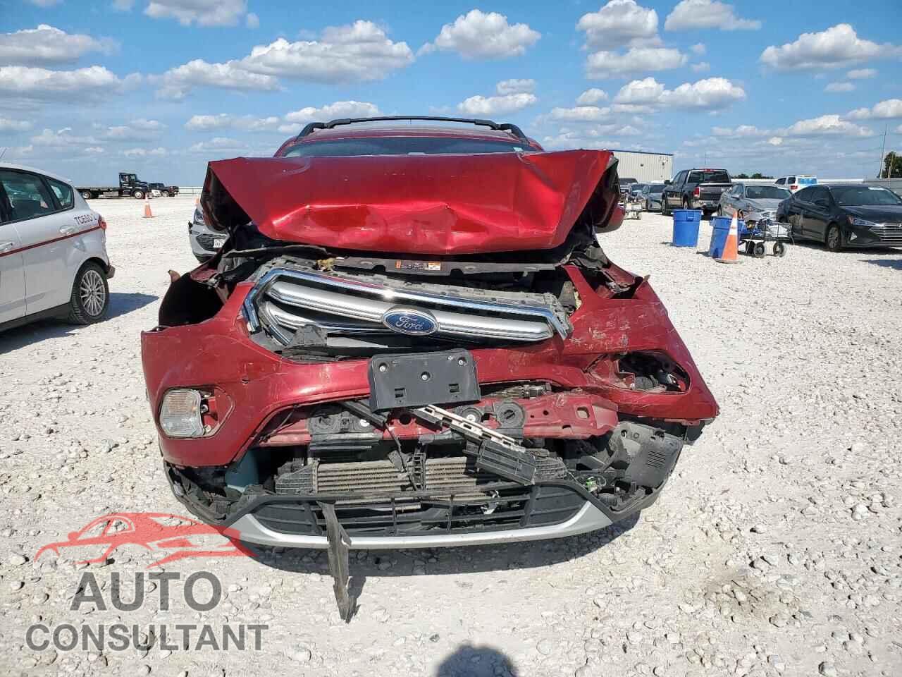 FORD ESCAPE 2017 - 1FMCU9G98HUB79561