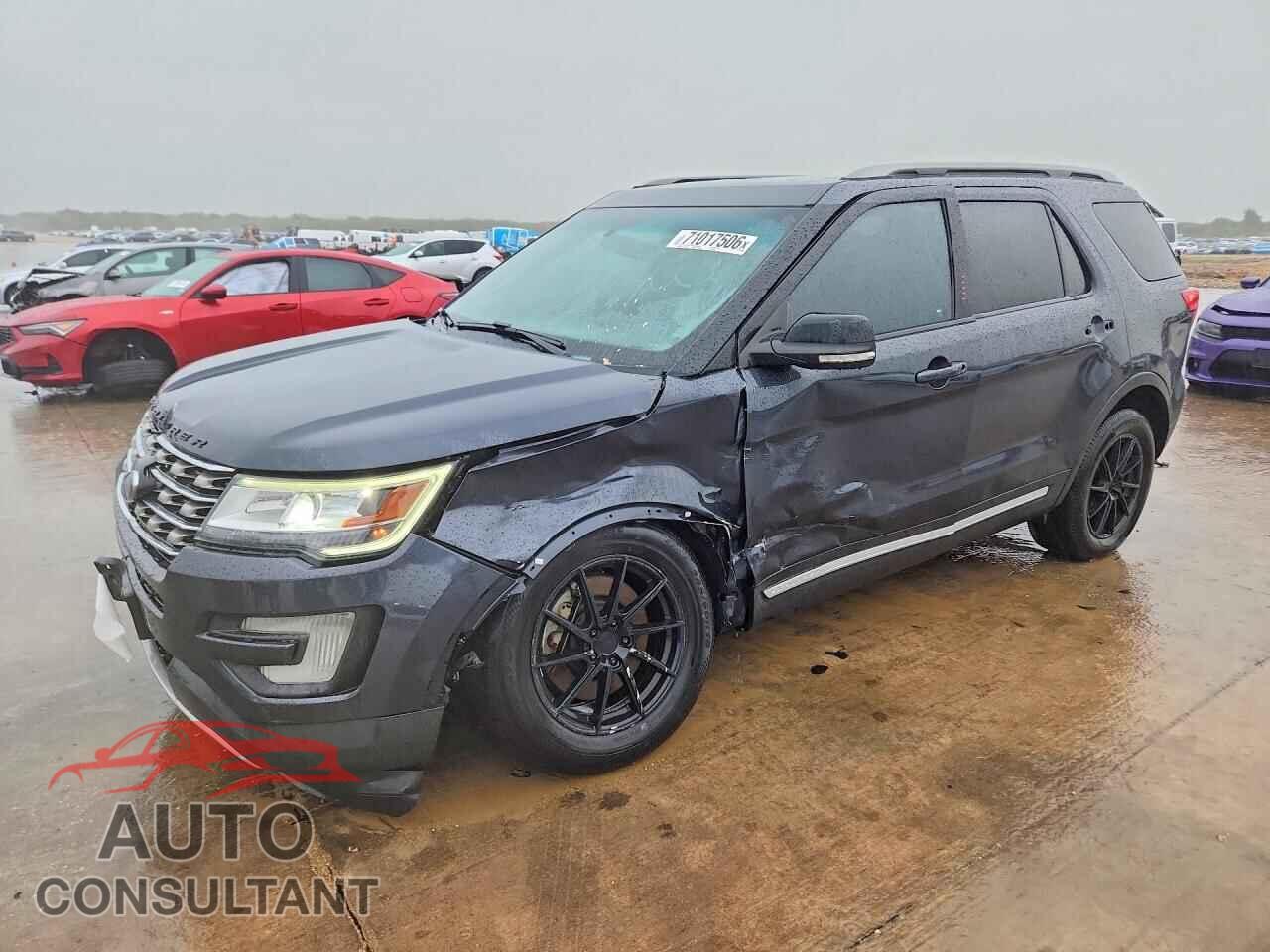 FORD EXPLORER 2017 - 1FM5K7D8XHGB70101