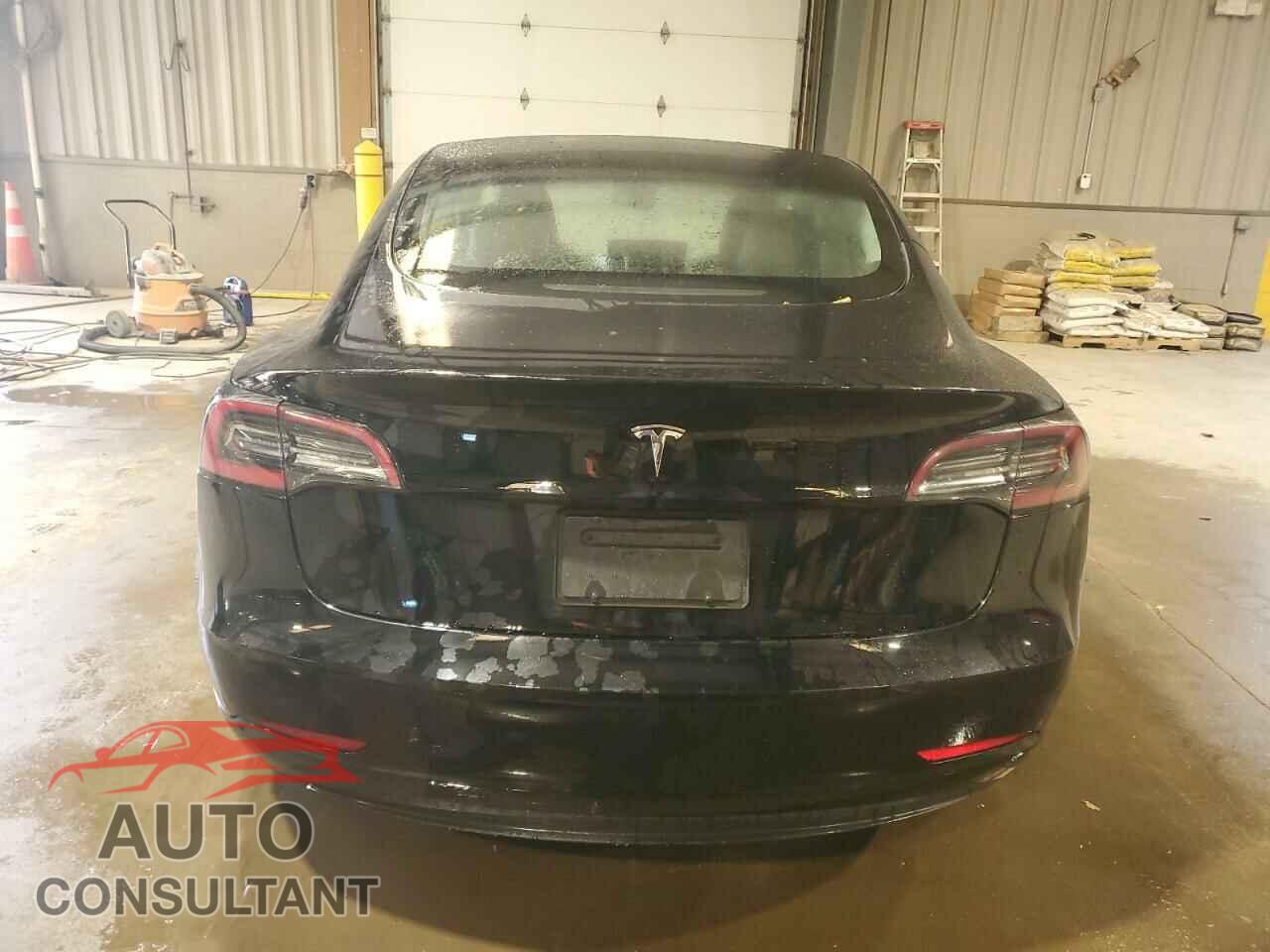 TESLA MODEL 3 2023 - 5YJ3E1EA9PF450778