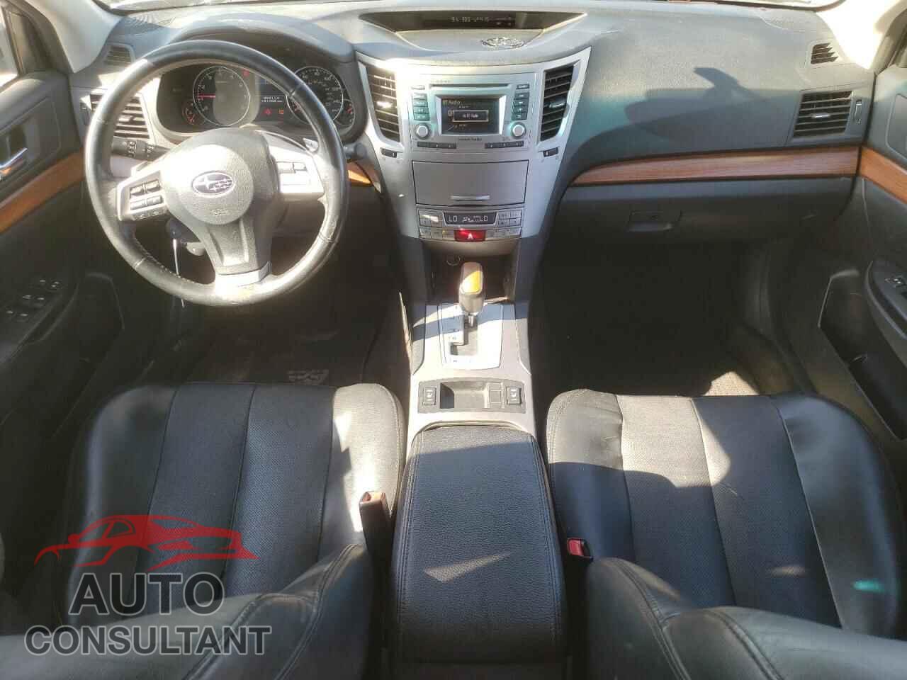 SUBARU OUTBACK 2014 - 4S4BRBLCXE3230775