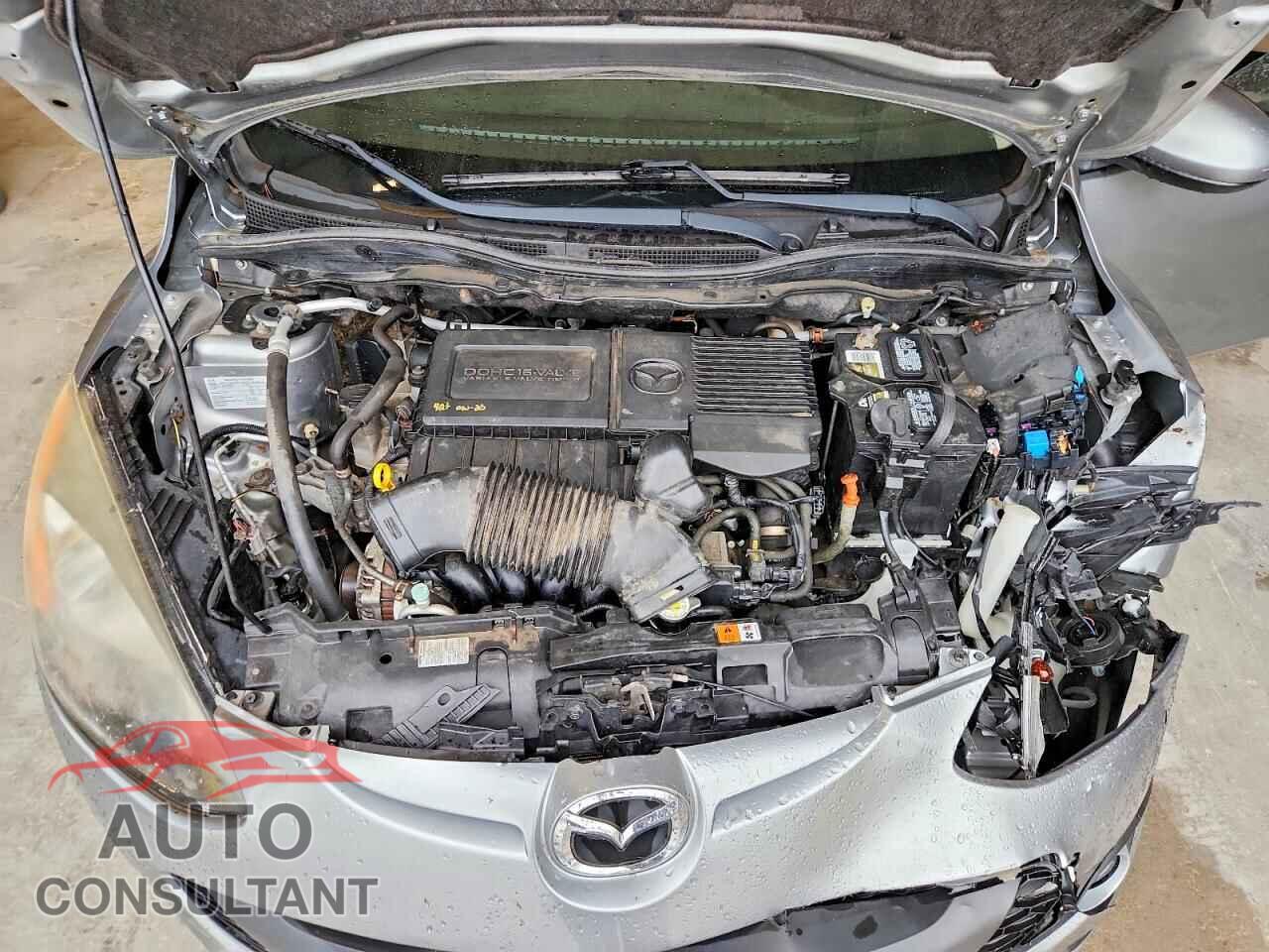 MAZDA 2 2013 - JM1DE1LY7D0158156