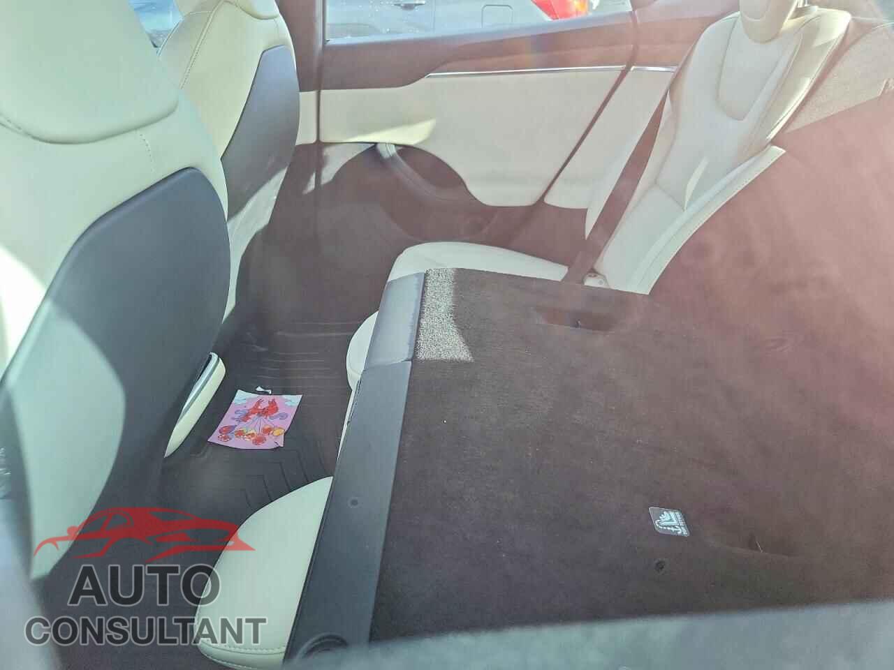 TESLA MODEL S 2022 - 5YJSA1E57NF491403