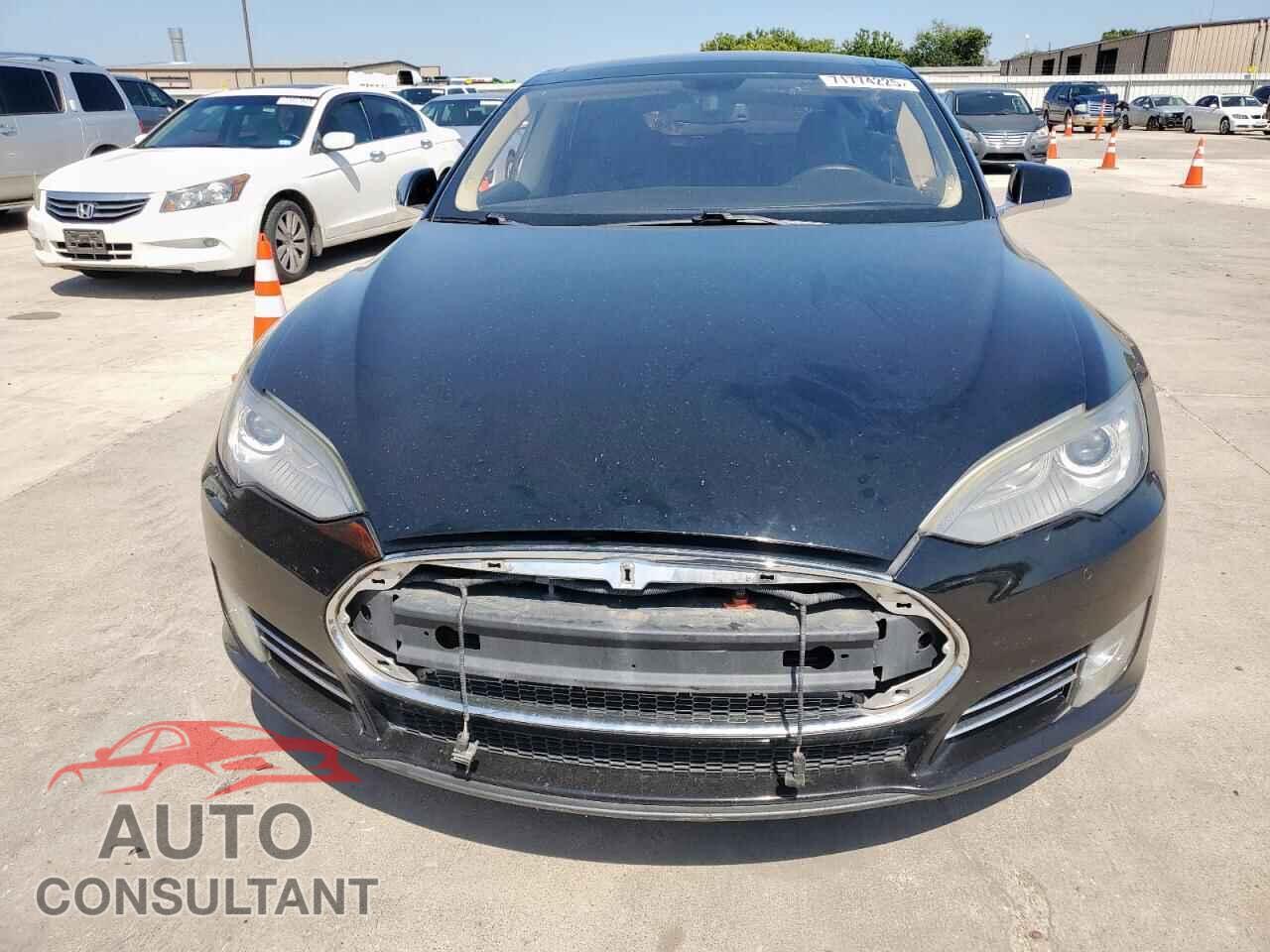 TESLA MODEL S 2014 - 5YJSA1H15EFP44971