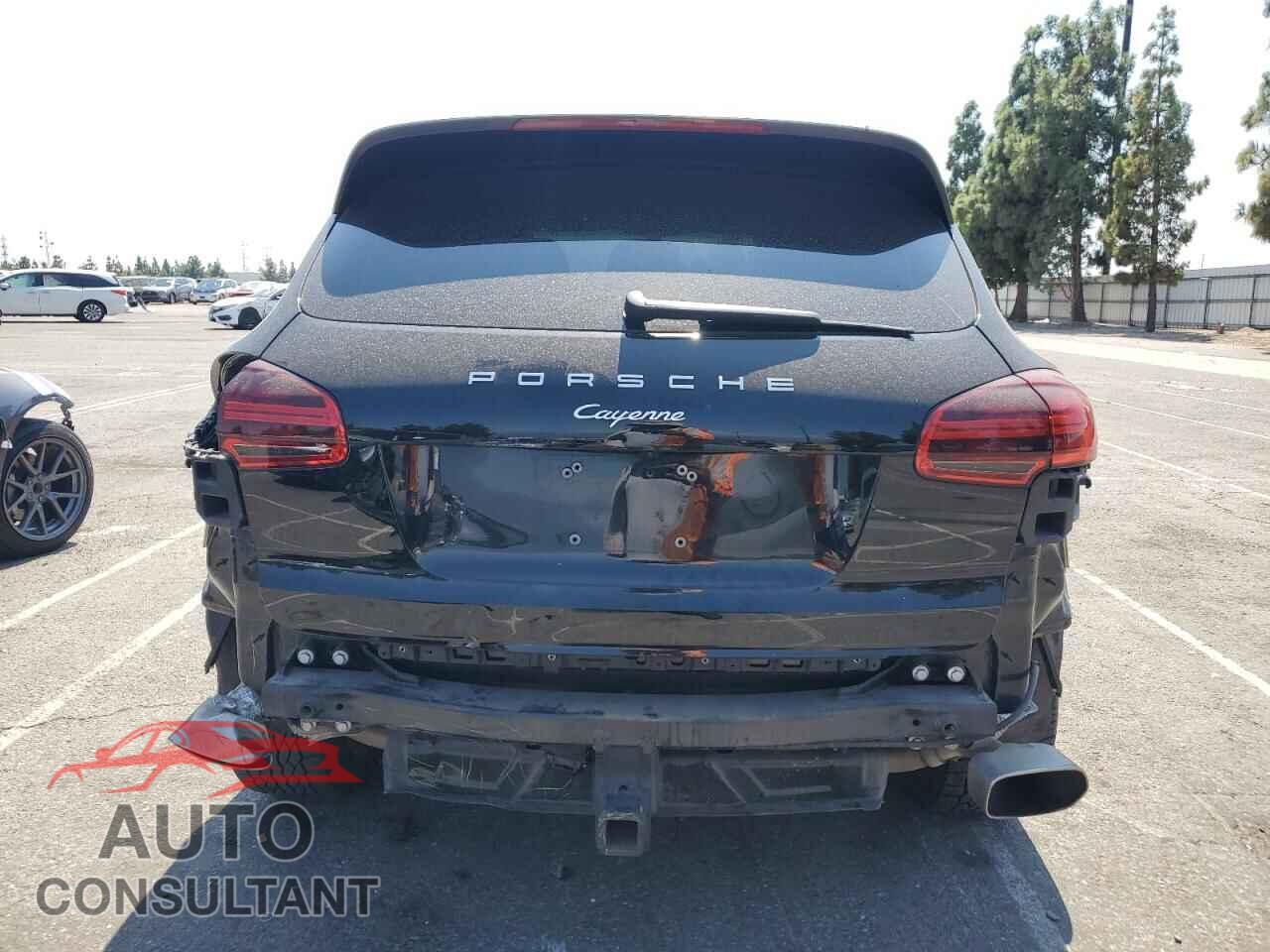 PORSCHE CAYENNE 2017 - WP1AA2A29HKA80250