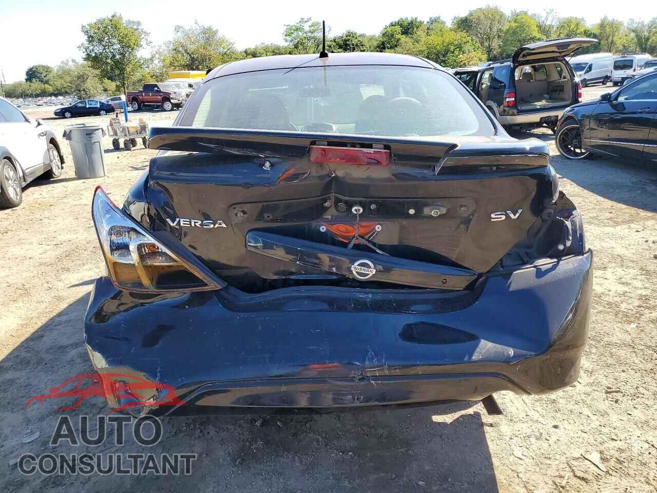 NISSAN VERSA 2017 - 3N1CN7AP3HL806421