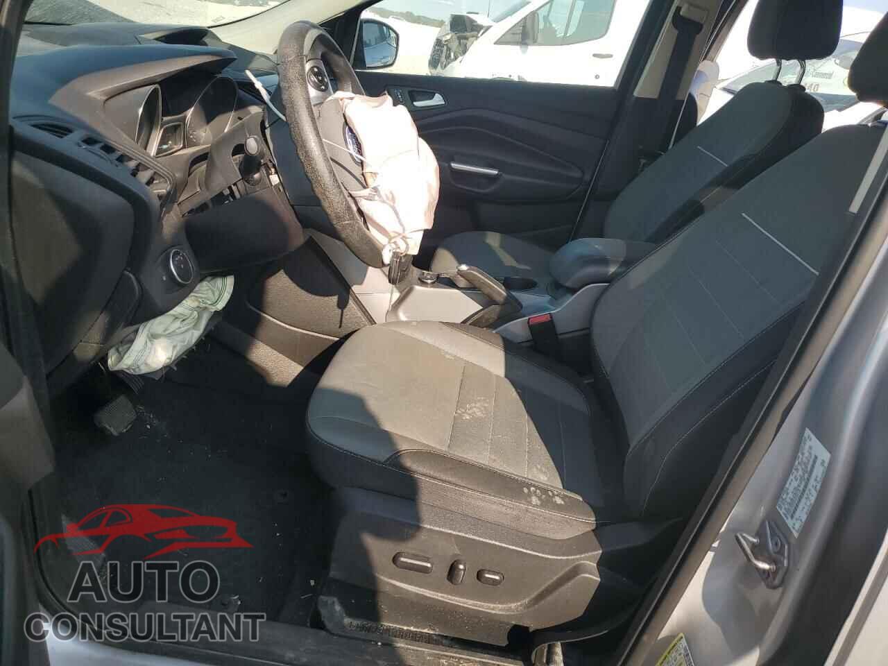 FORD ESCAPE 2015 - 1FMCU9GX2FUC86133