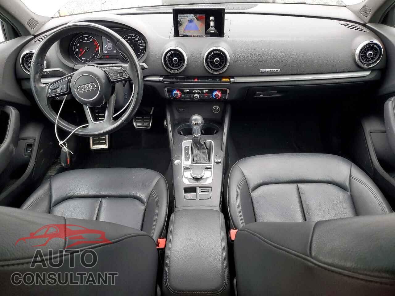 AUDI A3 2017 - WAUB8GFF2H1060466