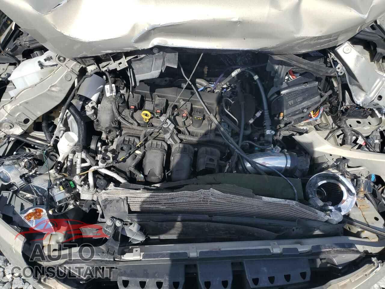 FORD FOCUS 2015 - 1FADP3F21FL247239