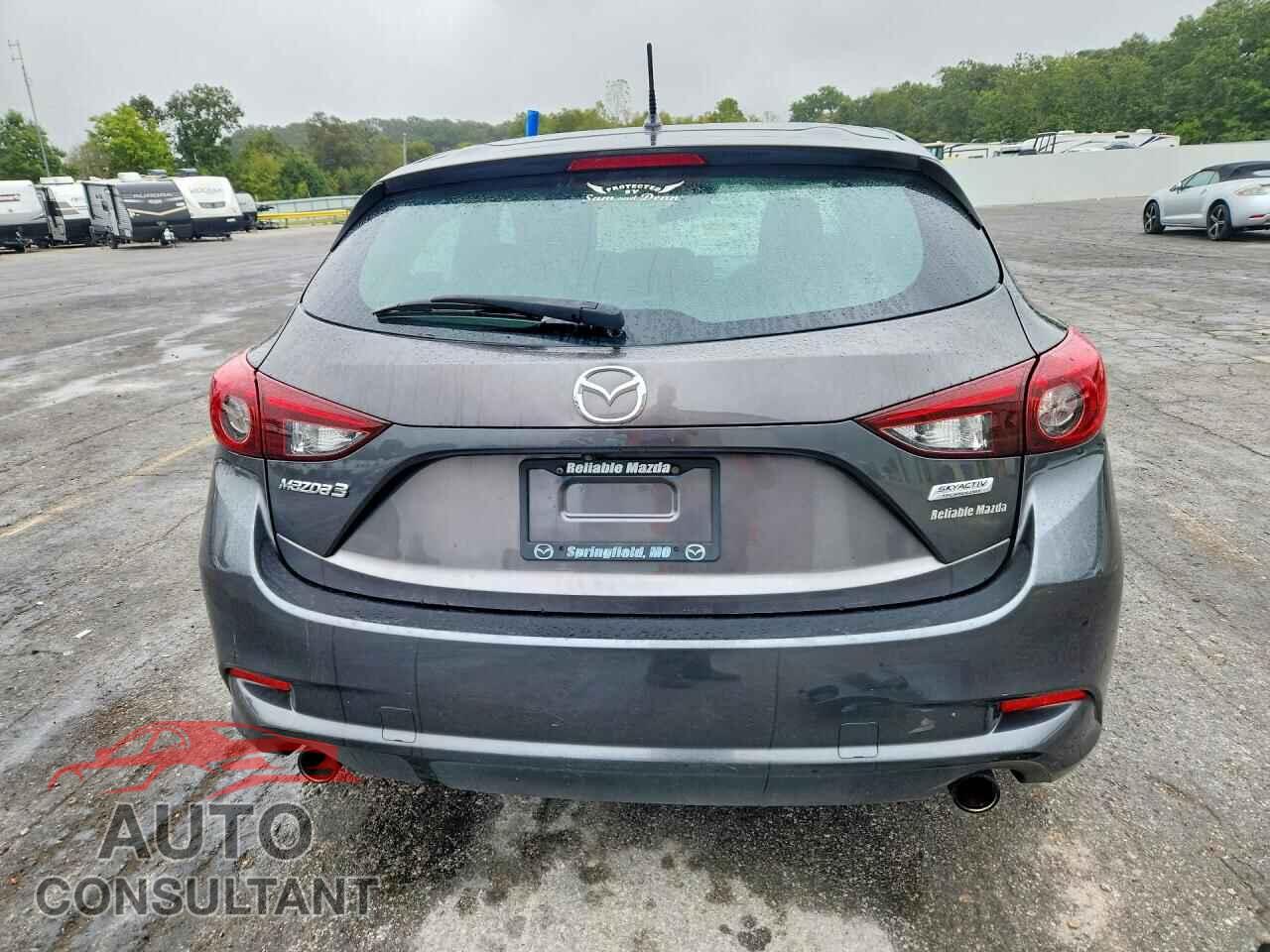 MAZDA 3 2018 - 3MZBN1L36JM268570