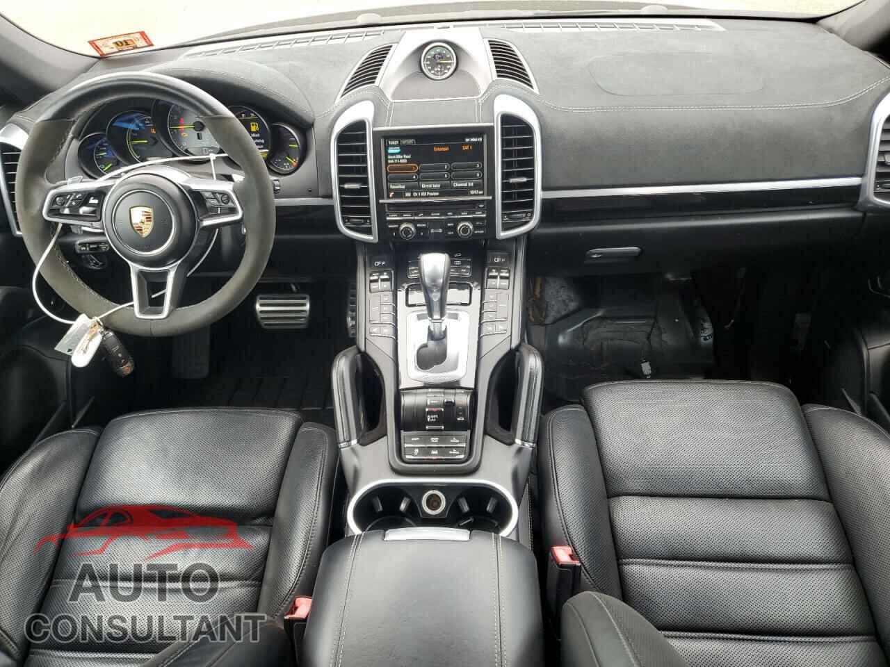 PORSCHE CAYENNE 2016 - WP1AE2A26GLA60874