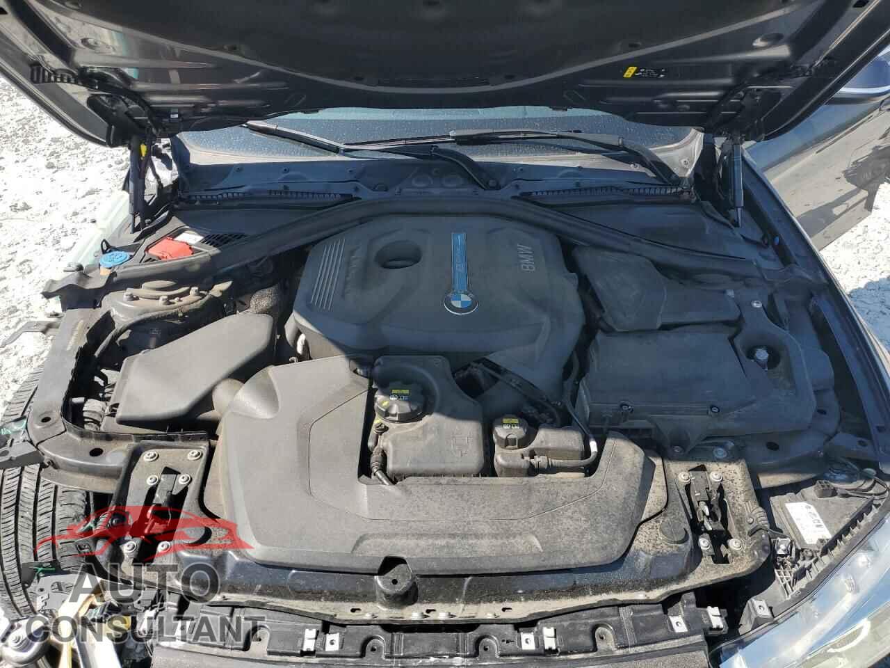 BMW 3 SERIES 2017 - WBA8E1C54HK480252