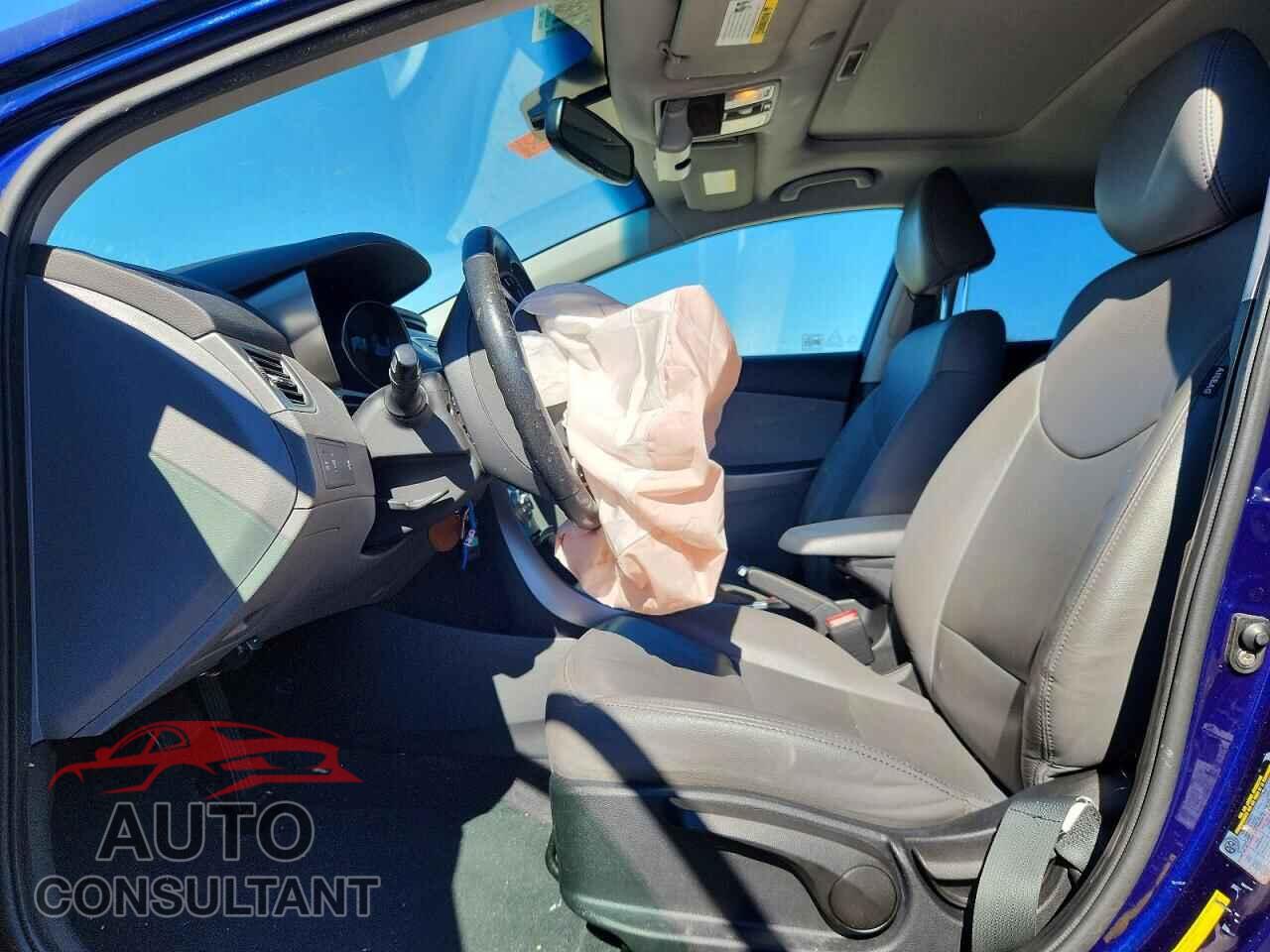 HYUNDAI ELANTRA 2012 - 5NPDH4AE5CH095237