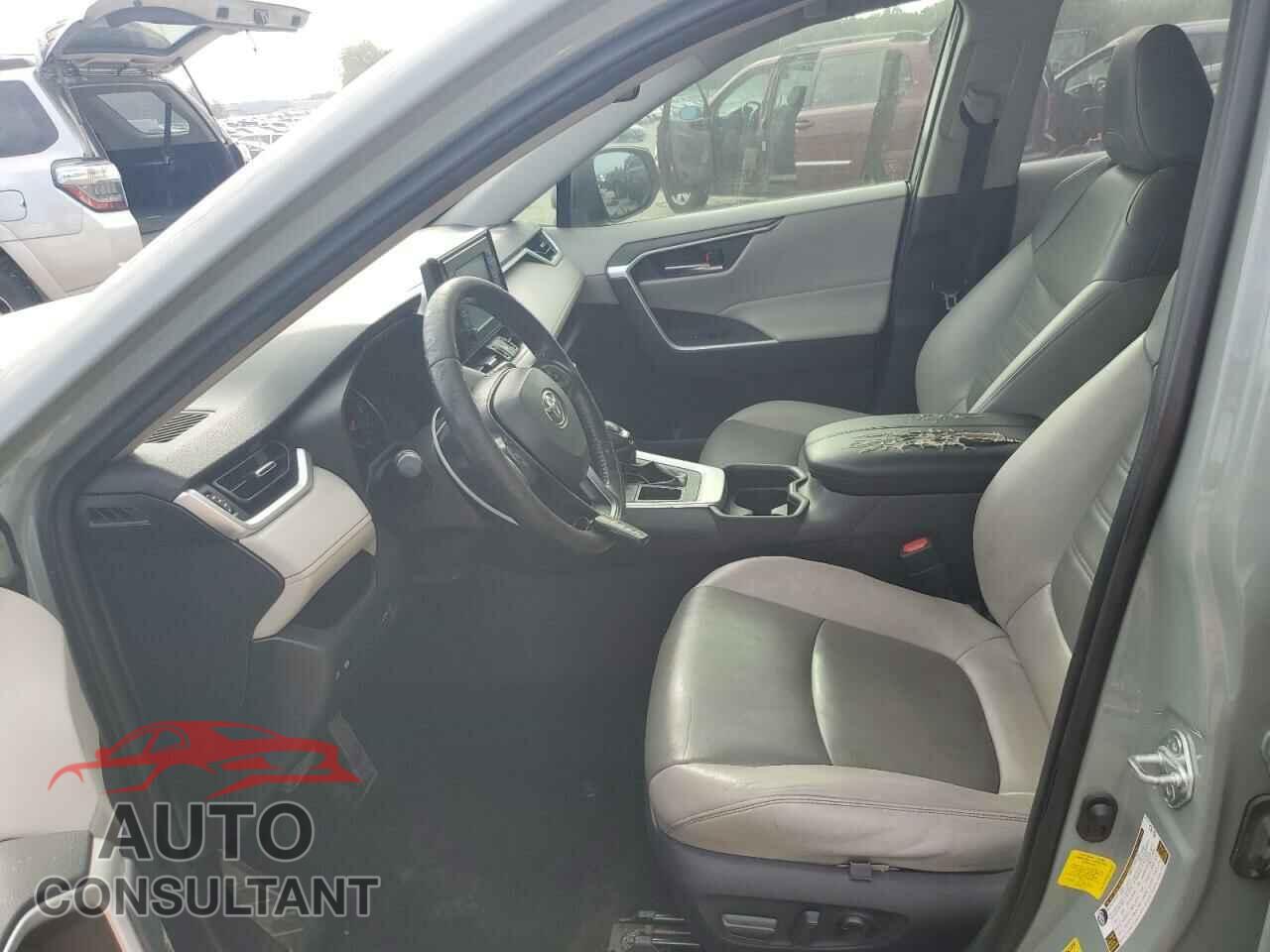 TOYOTA RAV4 2019 - JTMC1RFV3KD514616