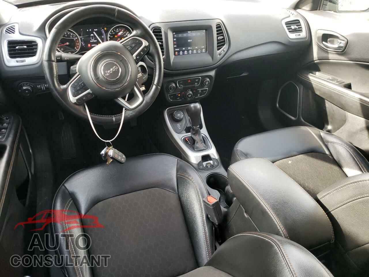 JEEP COMPASS 2020 - 3C4NJDBB2LT251702