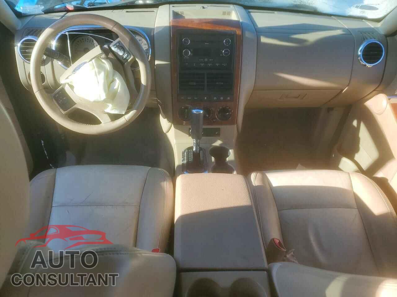 FORD EXPLORER 2010 - 1FMEU7EE1AUB13775