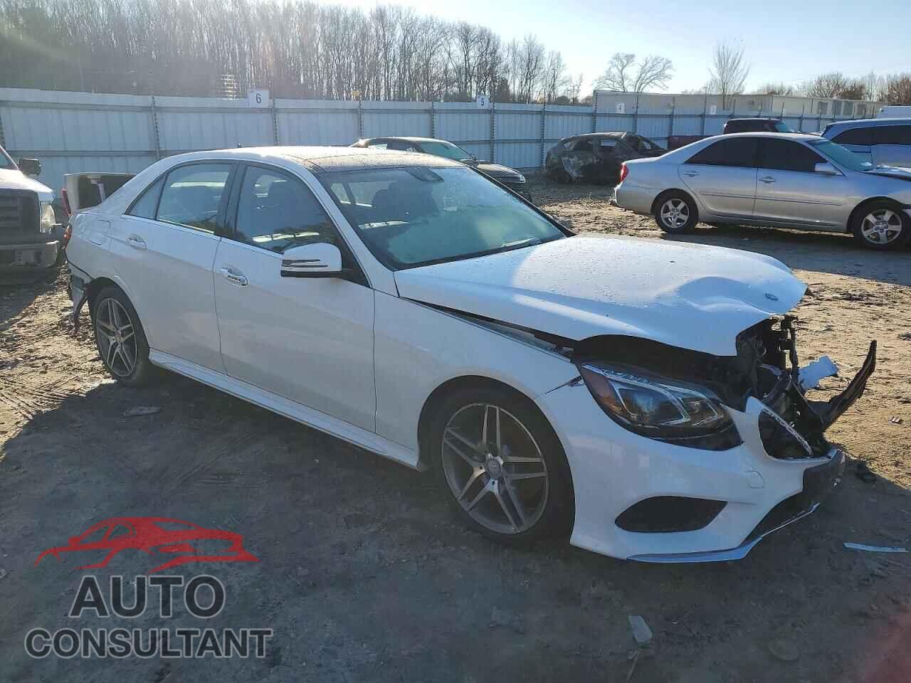 MERCEDES-BENZ E-CLASS 2014 - WDDHF8JB5EB008421