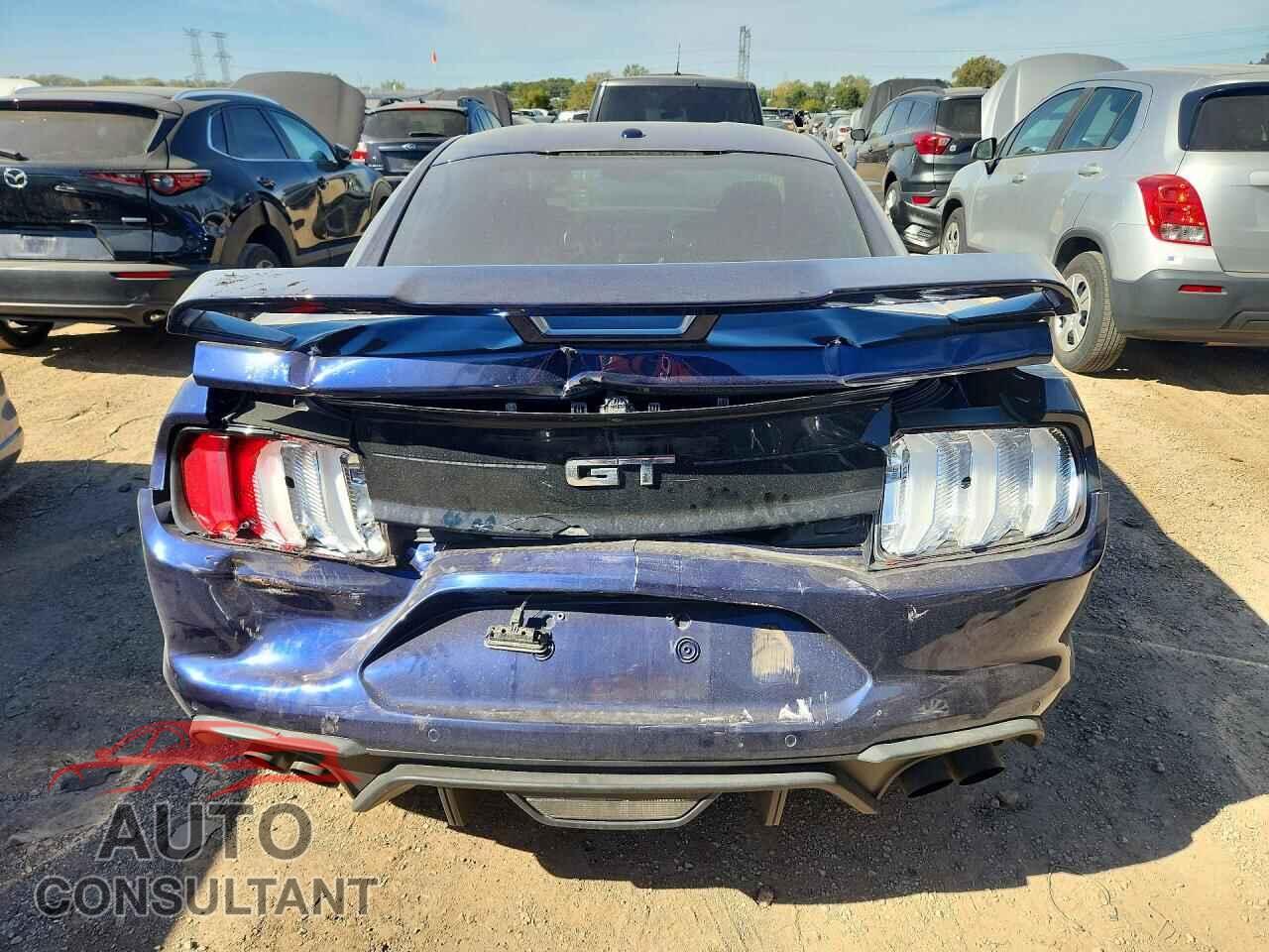 FORD MUSTANG 2018 - 1FA6P8CF0J5153895