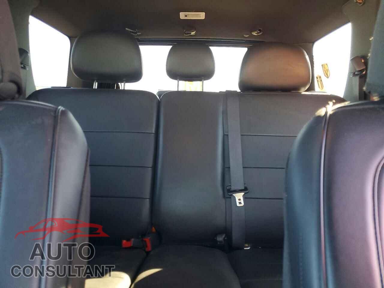 FORD ESCAPE 2011 - 1FMCU0EG3BKA15375