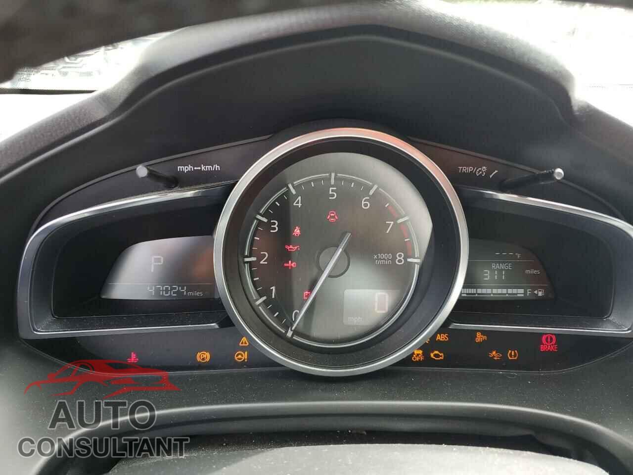 MAZDA 3 2017 - 3MZBN1W39HM143813