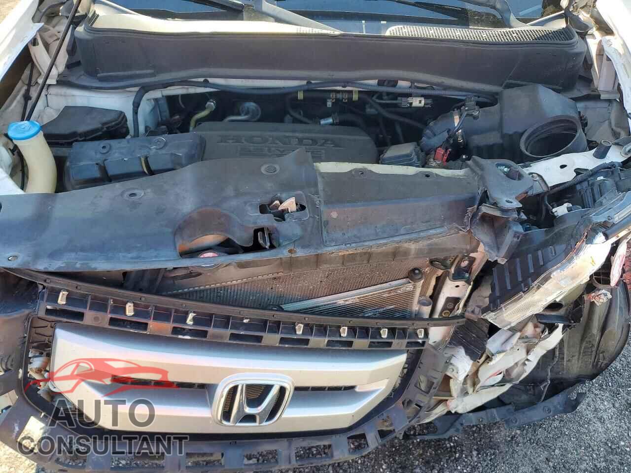 HONDA PILOT 2011 - 5FNYF3H50BB032129